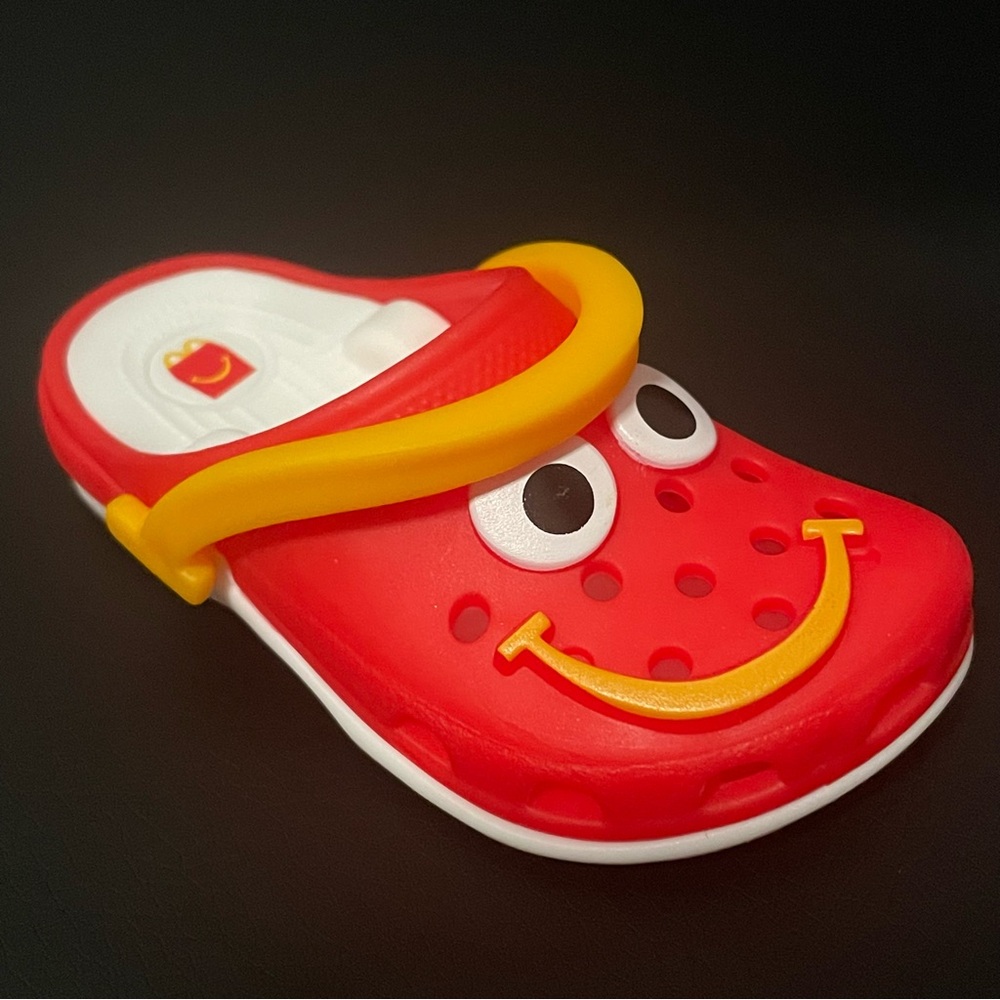NEW 2024 McDonald's Happy Meal Mini Crocs Keychain Toy #5